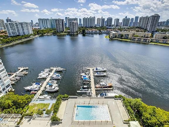 3rd image of 18041 Biscayne Blvd Ph 4