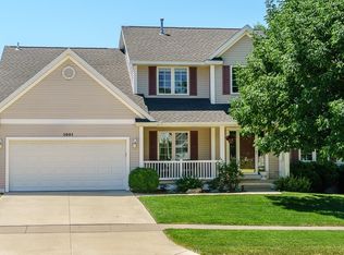 1001 Chesterfield Rd NE, Cedar Rapids, IA 52402