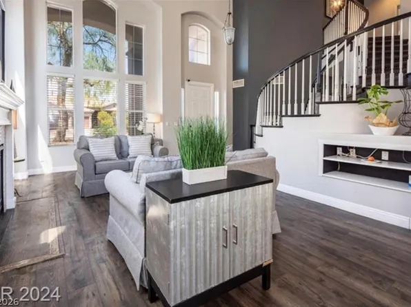 1400 Palantine Hill Dr, Las Vegas, NV 89117