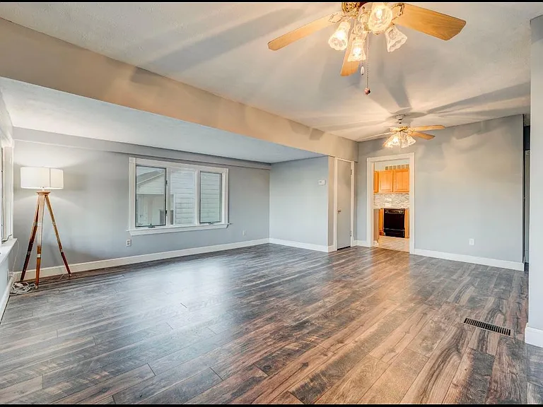 238 Liberty St — Photo 6
