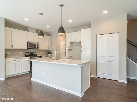 3rd image of 3254 N Heritage Ln #3-9