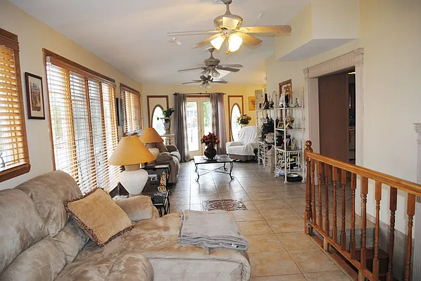 Sold by Homesite Realty Inc. | media 33