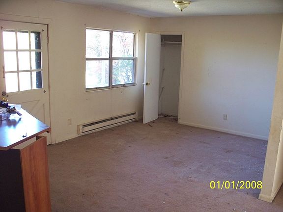2nd image of 4785 Grovewood Ln
