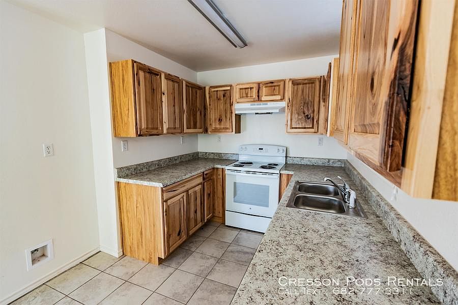 1st image of 6060 Sanchez Dr