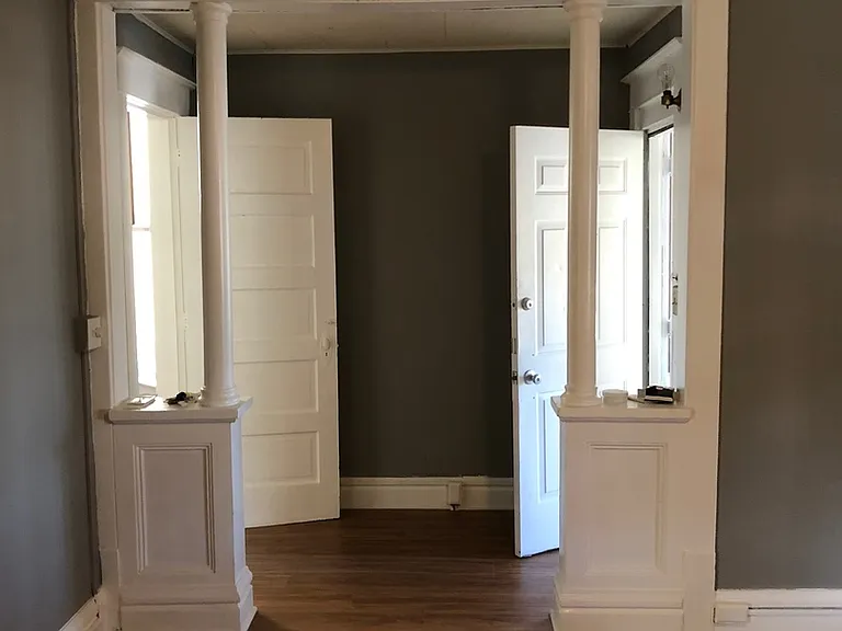 1111 Main St #A — Photo 2