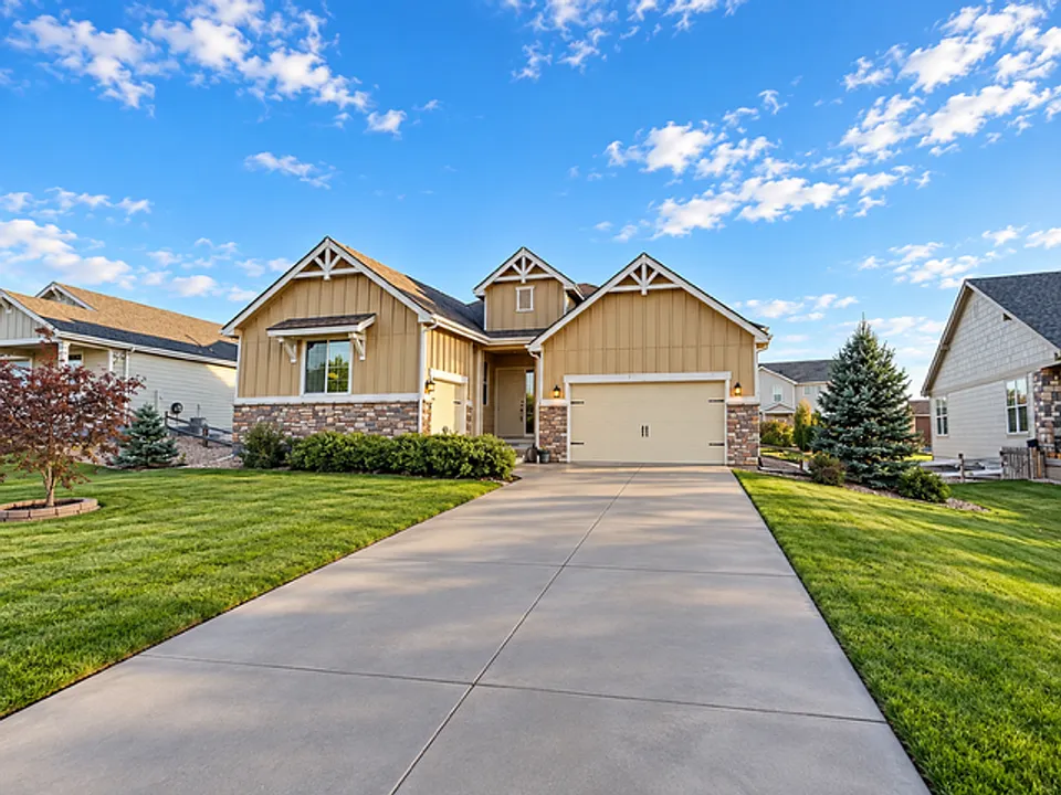 42388 Forest Oaks Dr