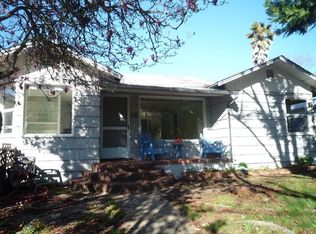 28 Meadow Dr, San Rafael, CA 94903