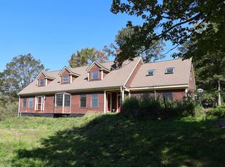 527 Neal Rd, White River Junction, VT 05001