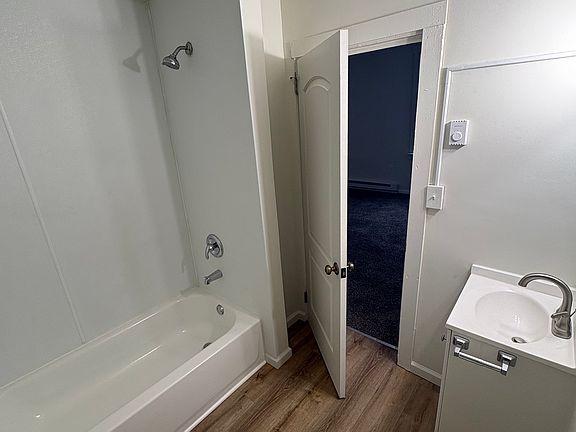 3rd image of 107 Ann St APT 5