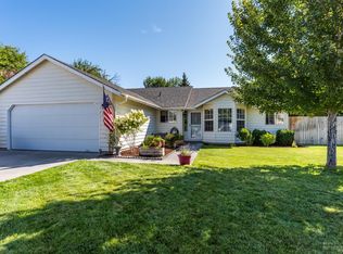 2156 SW 28th St, Redmond, OR 97756