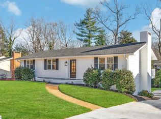 39 Richwood Dr, Greenville, SC 29607