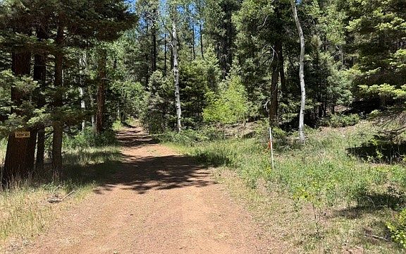 5th image of Sawyer Mesa Rd