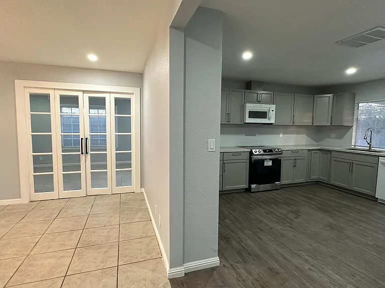 3512 Balmont St — Photo 8