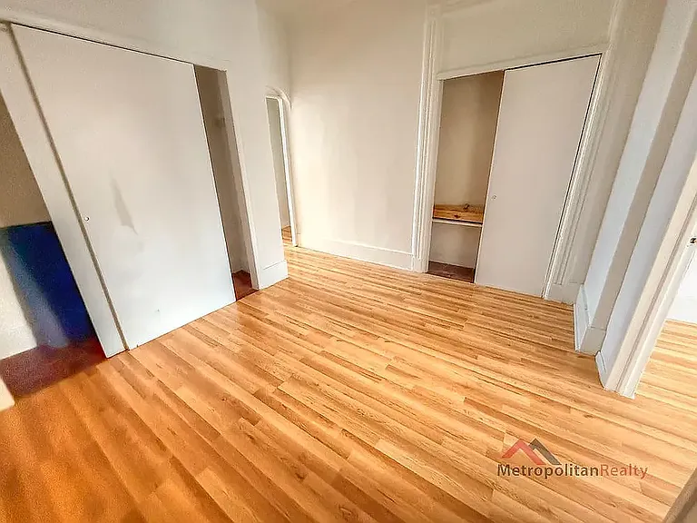 718 4th Ave #3 — Photo 8