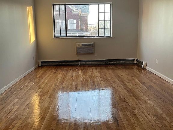 3rd image of 339 E 234th St Floor 3