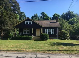 30 Cliff Ave, Swansea, MA 02777
