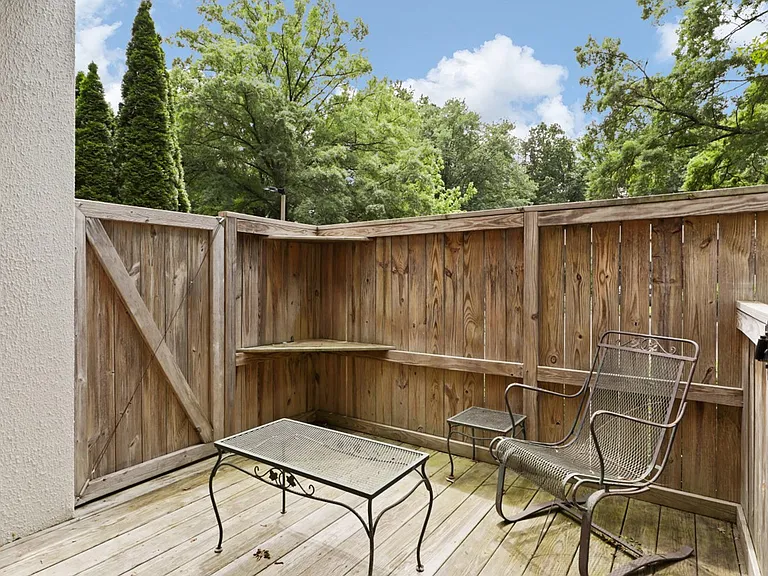 11620 Newbridge Ct — Photo 15