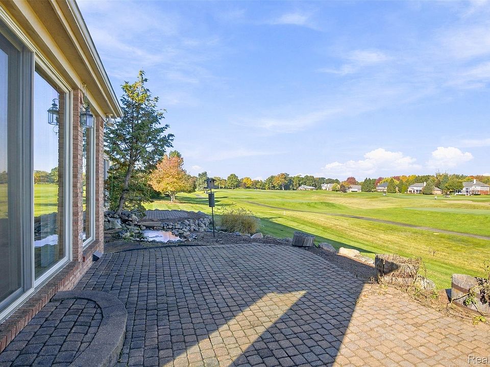 490 Gleneagles, photo 11