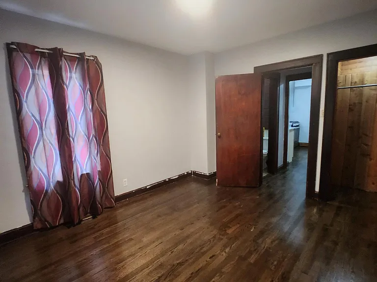 825 Mulberry St — Photo 11