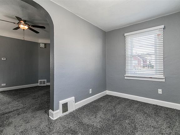 3rd image of 1207 32nd St NE
