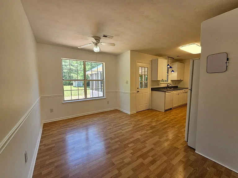 2164 Shipyard Rd — Photo 7
