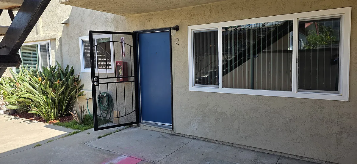 Building Photo - 4356 Wilson Ave #2