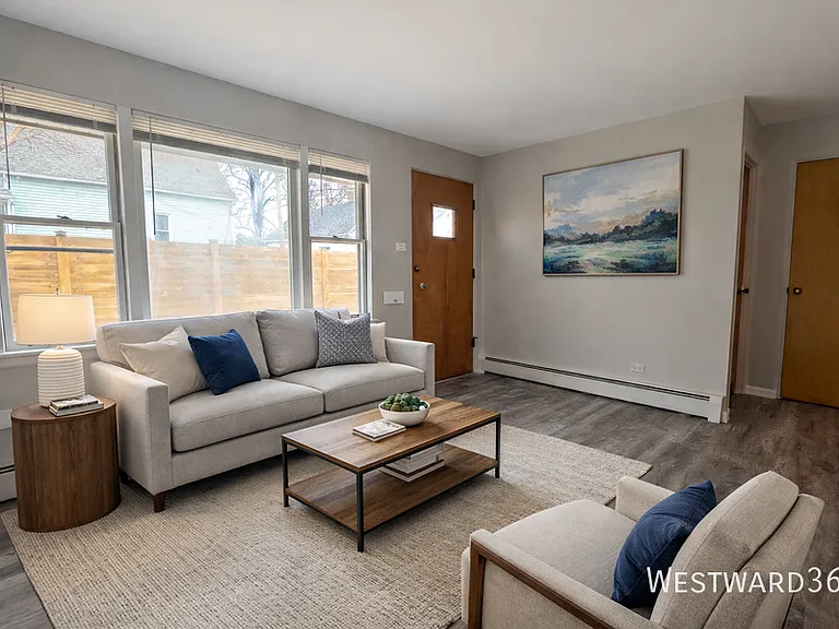 12413 Maple Ave #5 — Photo 1