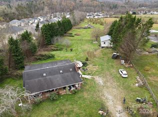 408 Hoopers Creek Rd, Fletcher, NC 28732