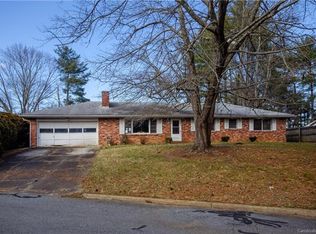 13 Adamswood Rd, Asheville, NC 28803