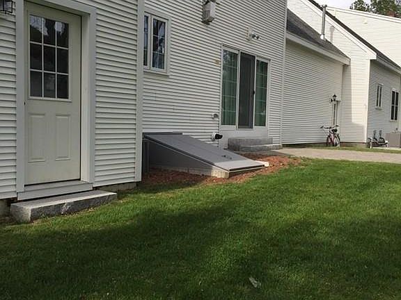 2nd image of 60 Martin Ave Unit 0