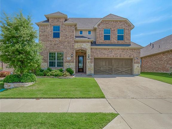 2nd image of 596 Deverson Dr