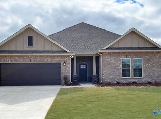 204 Grouser Dr, New Market, AL 35761