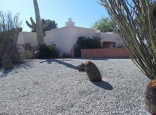 1131 N Abrego Dr, Green Valley, AZ 85614