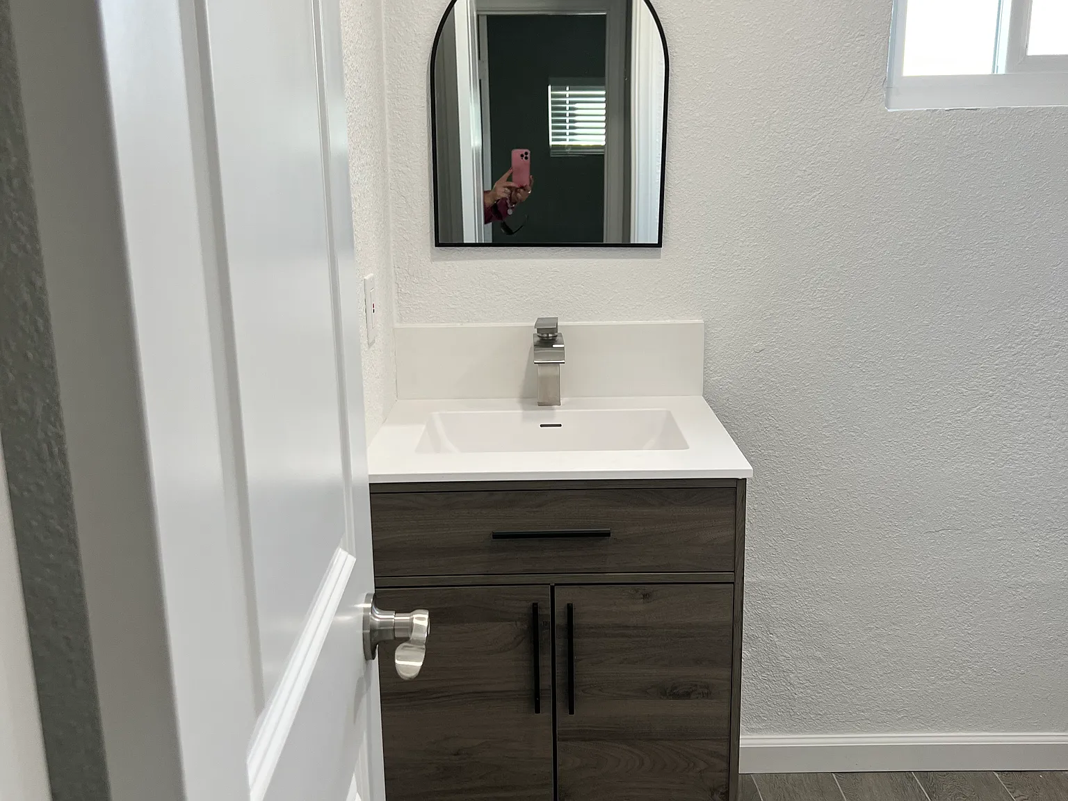 1 bed, $1,100 — Photo 2