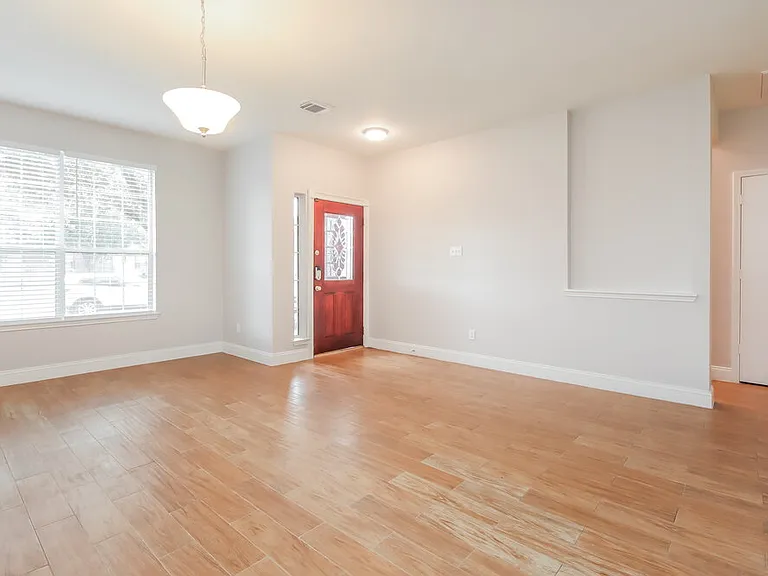 553 Small Cedar Dr — Photo 6