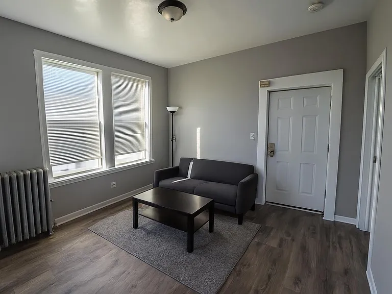 1215 S Homan Ave #3M — Photo 2