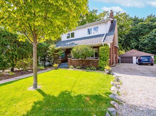 10 King Street Cres, Toronto, ON M9N 1K6