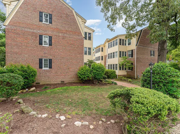 235 McCauley St APT C1, Chapel Hill, NC 27516