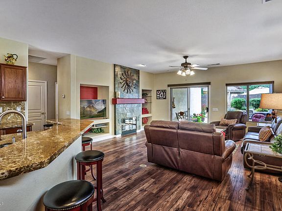 4th image of 15843 W Lahlum Ln
