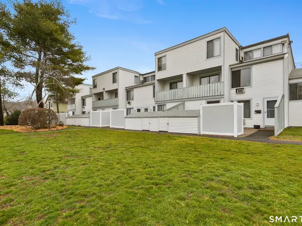 6 Hamre Lane #A, Branford, CT 06405