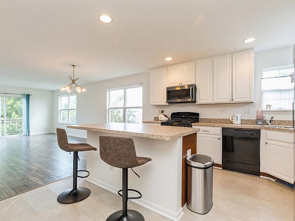 3rd image of 1278 Waverly Dr #1278