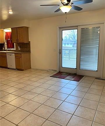3rd image of 4206 N 30th Ter