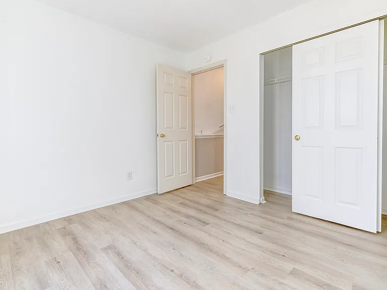 348 Atherton Dr — Photo 28