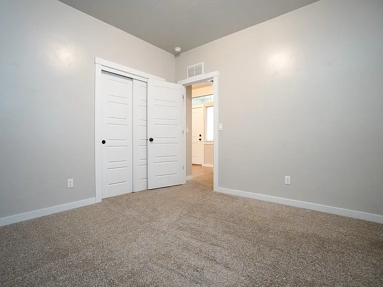 1187 W Davenport St — Photo 9