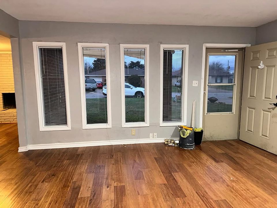 1st image of 3005 Stearns Ave