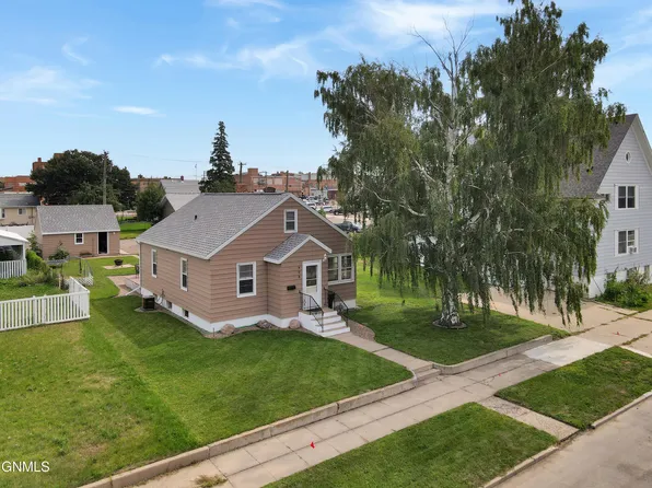 408 Washington Ave, Williston, ND 58801