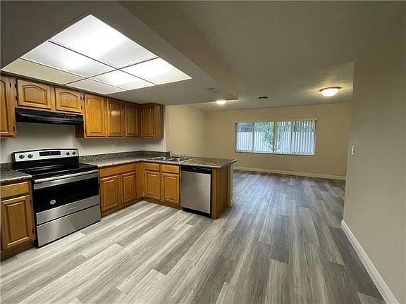 5th image of 7829 NW 71st Ct