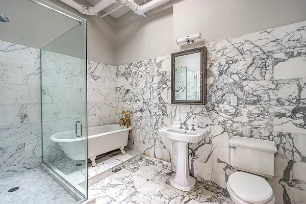 Rented by Compass | media 23