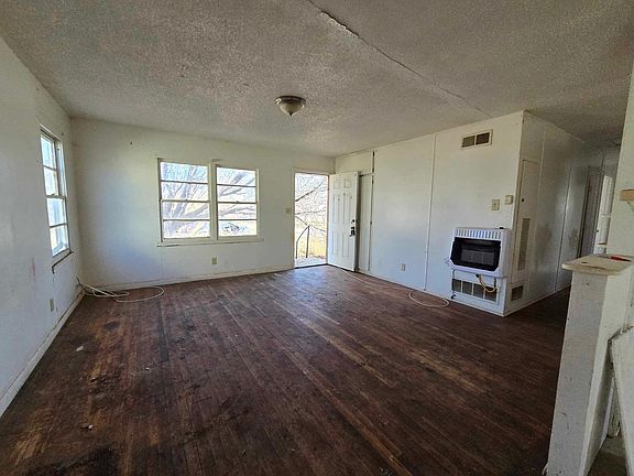 3rd image of 508 S Collins Ave