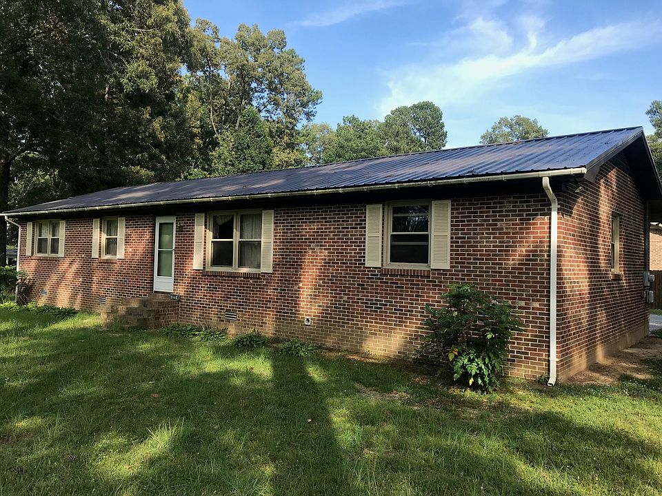1st image of 223 Stillwood Dr